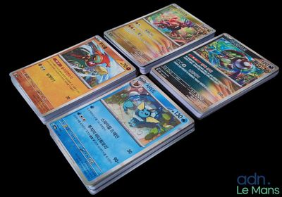 Ensemble d'environ 100 cartes Pokémon - De raretés diverses …