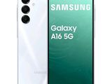 un gros plan d'un Samsung A40 5G blanc à côté d'un Samsung A40 5G blanc