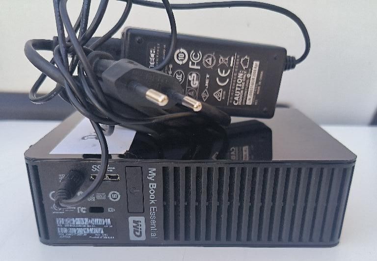 Disque dur externe de marque WESTERN DIGITAL, modèle My Book…