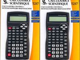 paire de calculatrices scientifiques à 12 chiffres