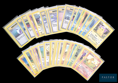 Les cartes à collectionner Pokémon sont alignées sur un fond noir.
