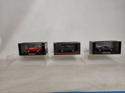 MINICHAMPS : Lot de 3 miniatures en boîte comprenant : - McL…