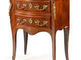 une image d'une commode à dessus en marbre