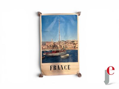 a picture of a picture of a boat in the water