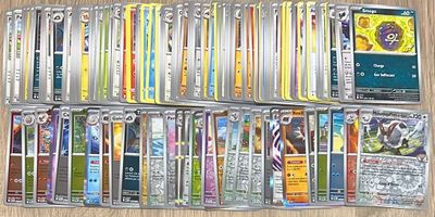 Pokemon : Lot DE 130 Cartes Dont 30 Brillantes.