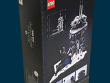 a box that has a lego star wars set inside of it