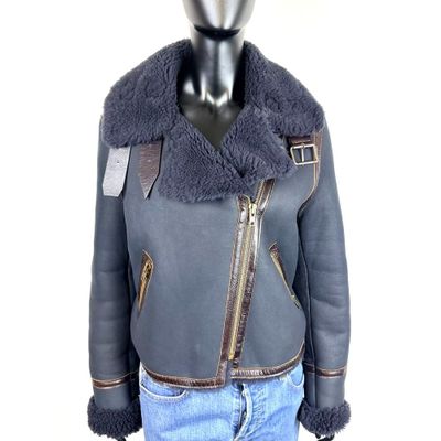 veste en cuir sur mannequin mannequin mannequin mannequin mannequin mannequin mannequin mannequin mannequin manne