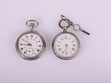 paire de montres de poche en argent avec chiffres romains