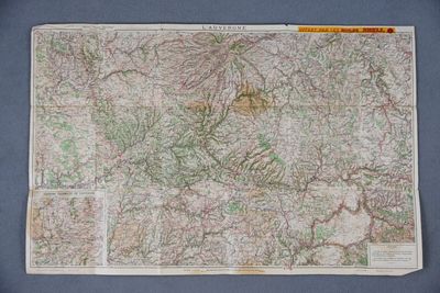 Carte routière de l'Auvergne, "Offert par Les Huiles Shell".