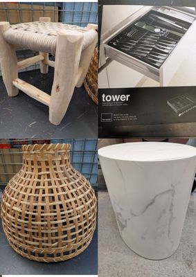 FORT ENSEMBLE DE PETITS MOBILIERS ET DECORATIONS (environ 1m3)  DONT T - Photo 1