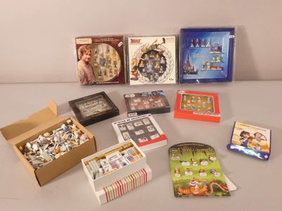 beaucoup de DVD et de jeux sur la table