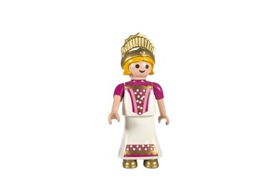 une figurine Lego représentant une femme avec une couronne sur la tête