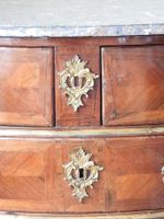 COMMODE en placage de bois de rose et de satiné, la façade g… (photo 5)