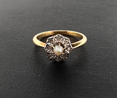 Bague en or jaune et or gris 750 millièmes sertie d'une perle de cultu - Photo 1