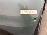 a sticker that says vauto on the front of a car