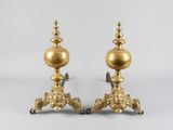 paire de chandeliers anciens en laiton sur base en fonte