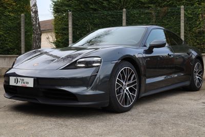 PORSCHE TAYCAN ELECTRIQUE 408 cv