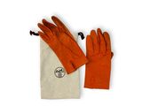 une photo d'une paire de gants en cuir orange accompagnée d'un sac de rangement
