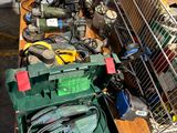 a lot of tools that are sitting on a table