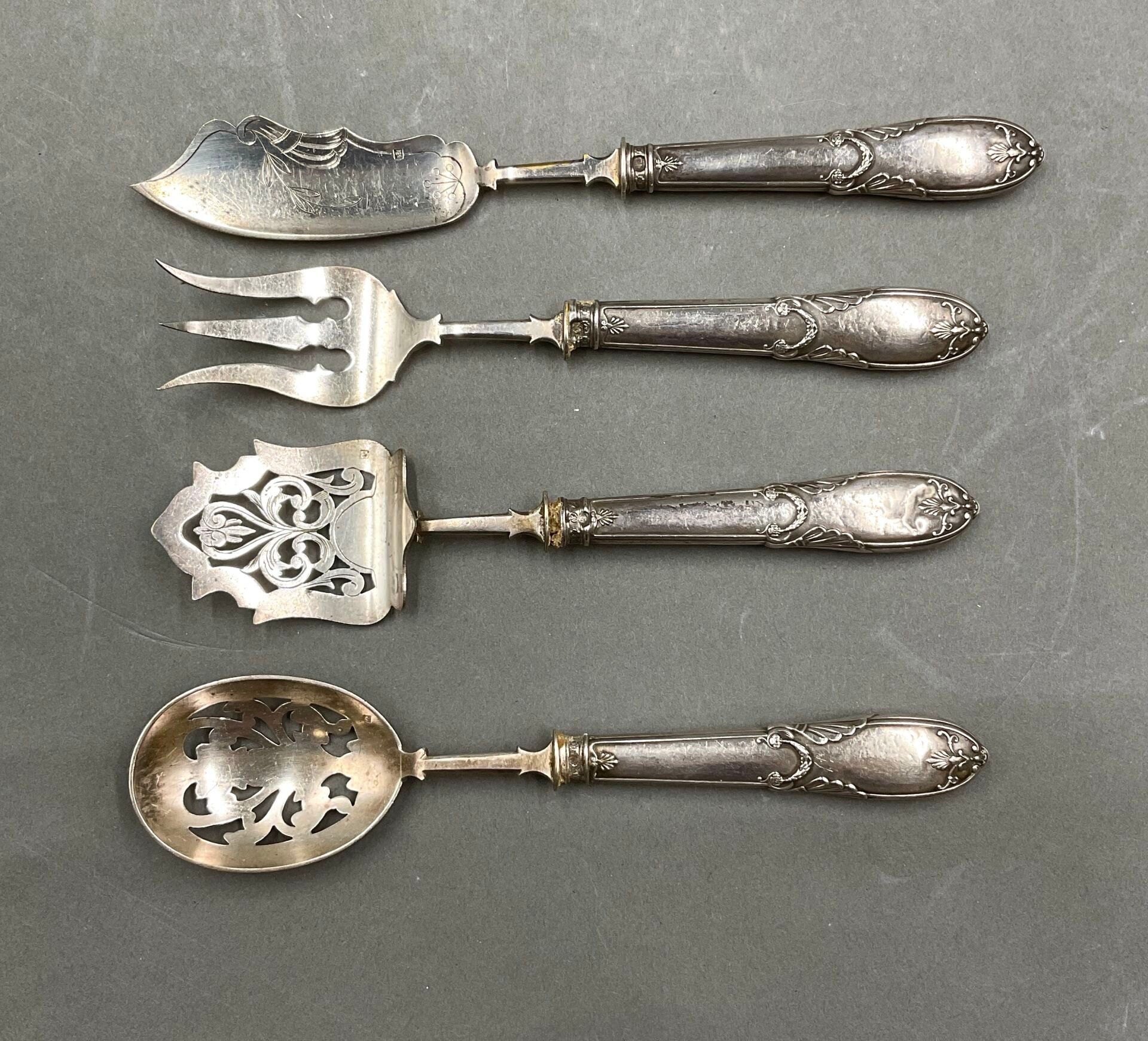 Objets d'art & Curiosités