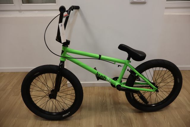 Vélo MAFLA KUSH 2+20 pouces BMX 20.4 GREEN. Neuf. Possibilité d’e...