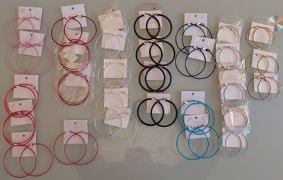 lot de 31 paires de boucles d'oreille creole