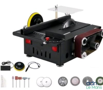 l'image d'une machine posée sur une table