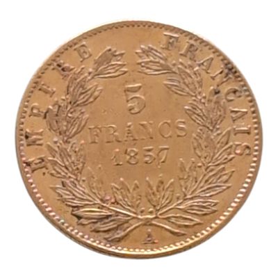 une image d'une pièce d'or sur fond blanc
