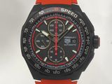 une image d'une montre en gros plan sur fond blanc