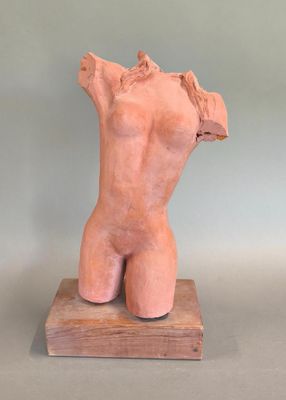 ECOLE MODERNE Buste de femme Terre cuite sur socle en bois H…