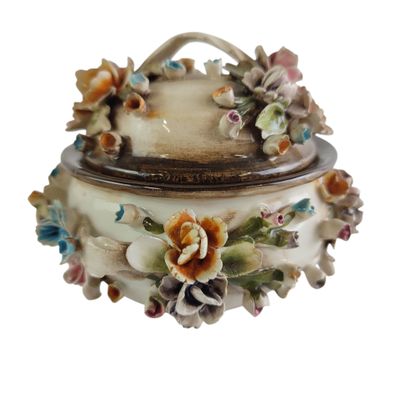 an image of a decorative box with flowers on it
