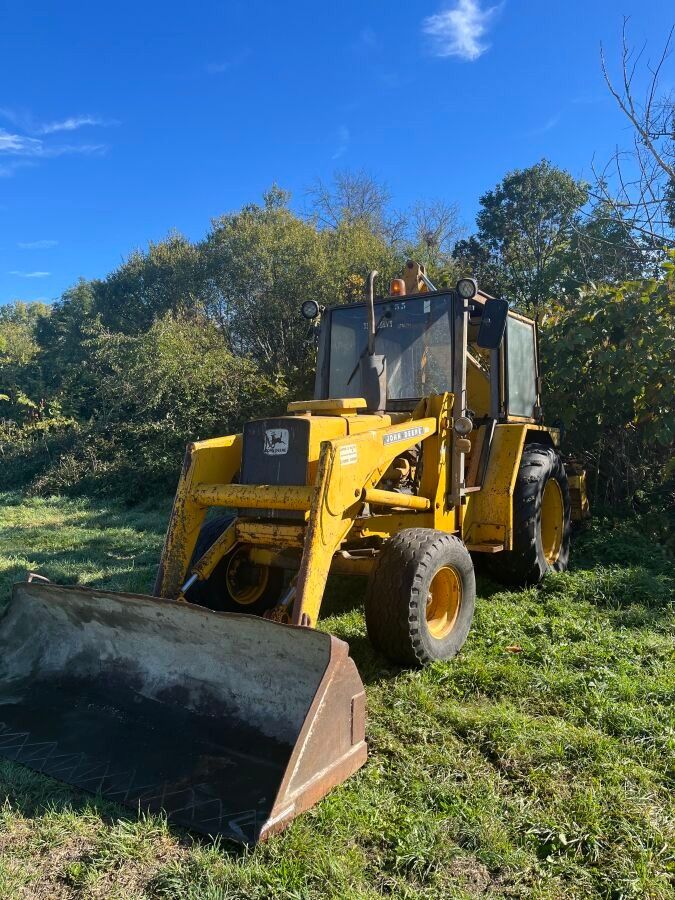 TRACTOPELLE John Deere 500. Année 1990.