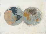 une image représentant un tableau montrant deux globes terrestres sur fond blanc