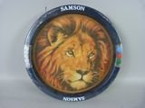 une assiette sur laquelle est représenté un lion