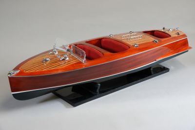 MAQUETTE de bateau Chris-Craft Triple Cockpit 1930.