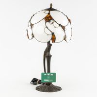 Lampe de table de style Art nouveau en verre opalin et ambre… (photo 2)
