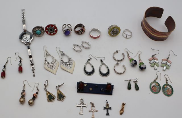 Lot de bijoux fantaisie 