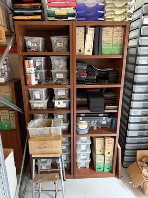Un lot de pochettes pour cartes grises ciglés et de portes c…