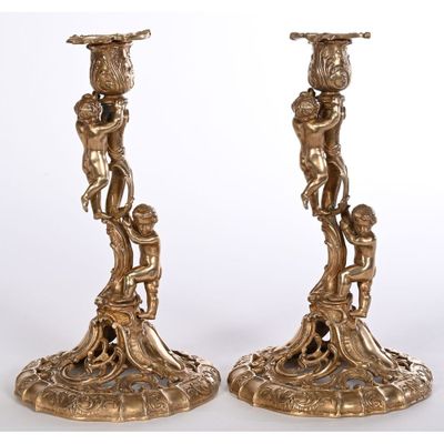 ORIGINALE PAIRE DE BOUGEOIRS en bronze représentant des enfa… - Photo 1