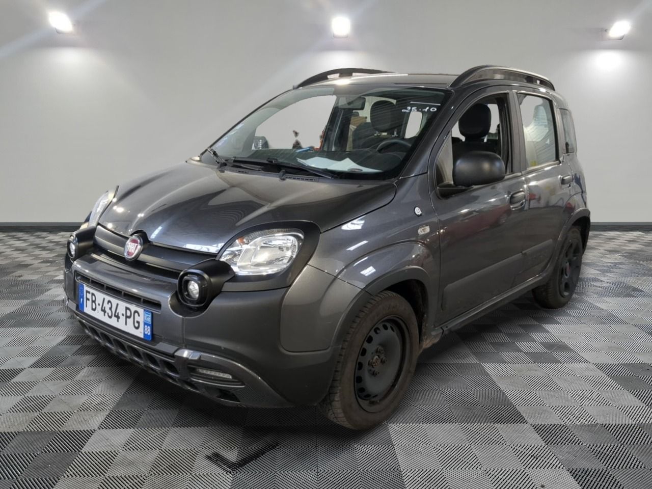 FIAT - PANDA 1.2 69 CH S/S CITY CROSS WAZE - ES - Mise en se…