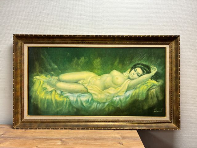 Reproduction sur toile d’un nue féminin signée Vincent. 51 x 121 