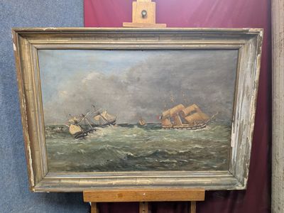 un tableau posé sur un chevalet représentant un bateau sur l'eau