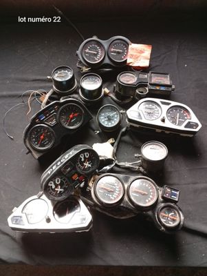 Compteurs divers marque divers modèles dont 500RDLC (…