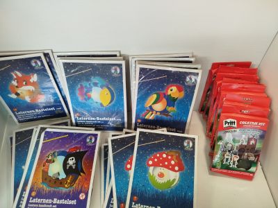 beaucoup de livres pour enfants sur une étagère