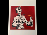 un tableau représentant un homme tenant une canette de soda