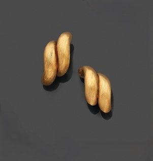 deux fruits coupés en deux