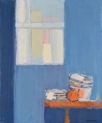 une image représentant une peinture d'une orange posée sur une table devant une fenêtre