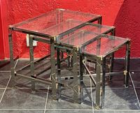Tables cigognes à 3 éléments, plateaux de verre et piétement…