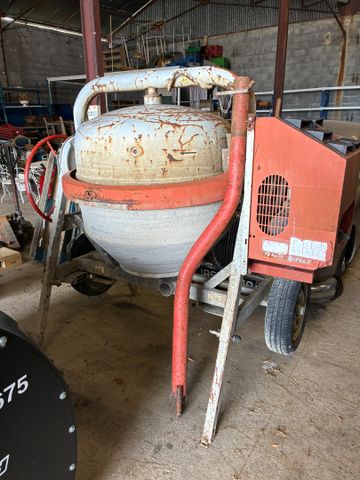Bétonnière, Honda Guy Noël, 2005, type 430, moteur Robin EY20. Av