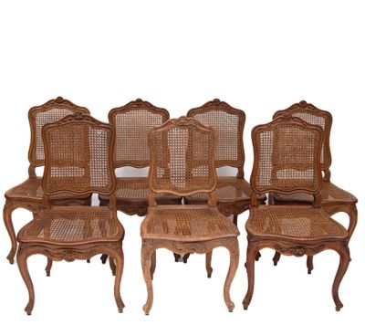 Suite de 6 chaises en bois naturel mouluré et sculpté à déco… - Photo 1